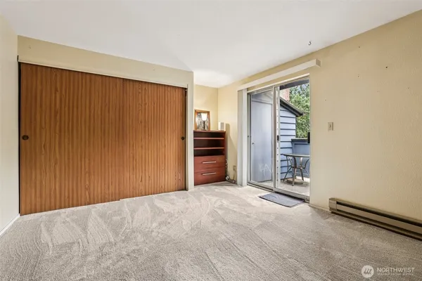 $349,999 | 280 Newport Way Northwest, Unit B14, Issaquah, WA 98027