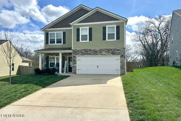 $395,000 | 1847 Hampton Pl Circle, Loudon, TN 37774