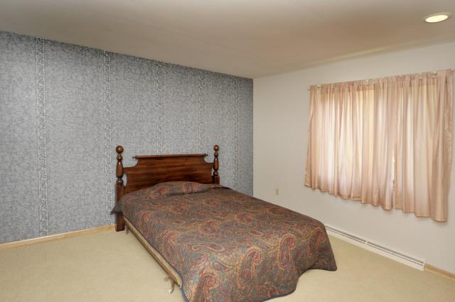 3047 Wellington Road Kalamazoo, MI 49008 - Photo 9 of 16 Additional Photo