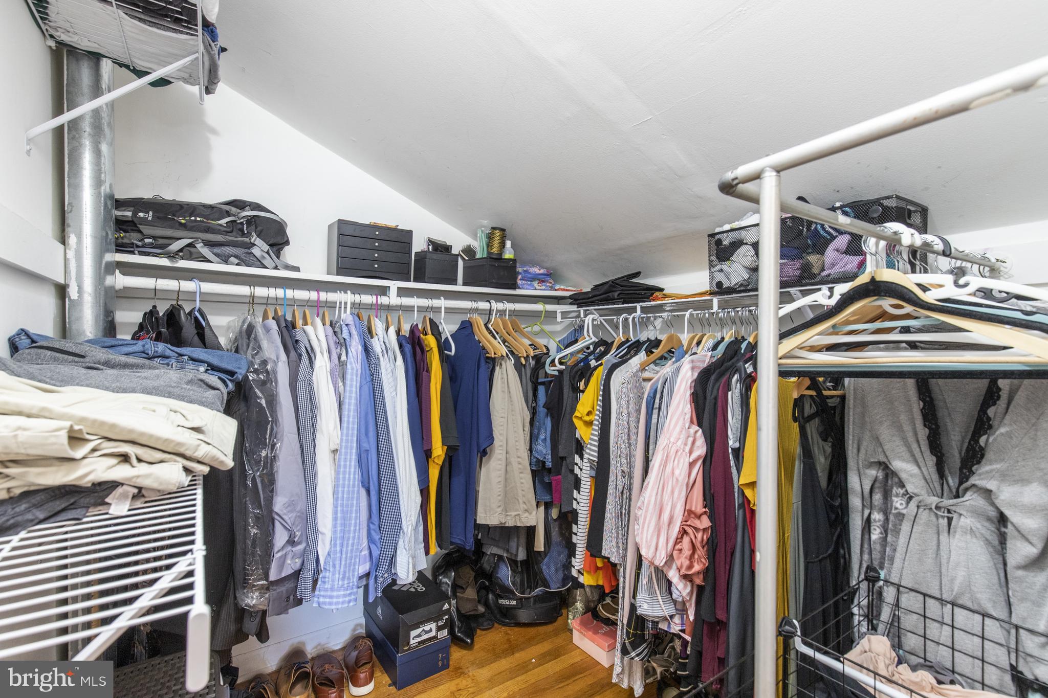 421 Goodley Road Wilmington, DE 19803 - Photo 23 of 25 Master bedroom walk-in closet
