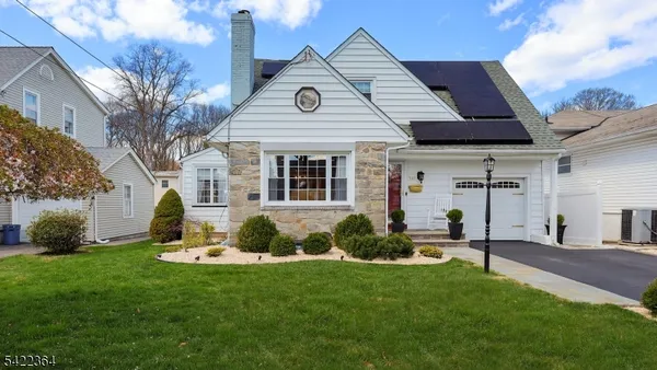 $675,000 | 382 Huntington Road, Union, NJ 07083