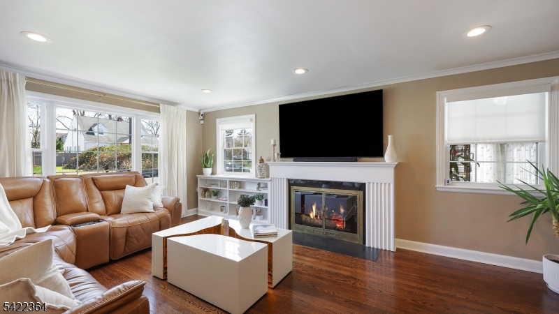 382 Huntington Road Union, NJ 07083 - Photo 12 of 40