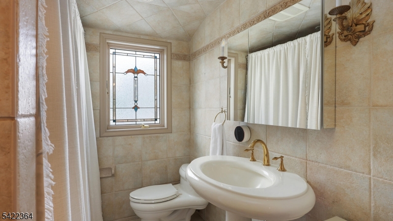 382 Huntington Road Union, NJ 07083 - Photo 26 of 40