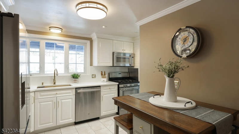 382 Huntington Road Union, NJ 07083 - Photo 7 of 40