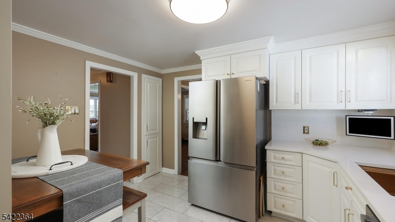 382 Huntington Road Union, NJ 07083 - Photo 9 of 40