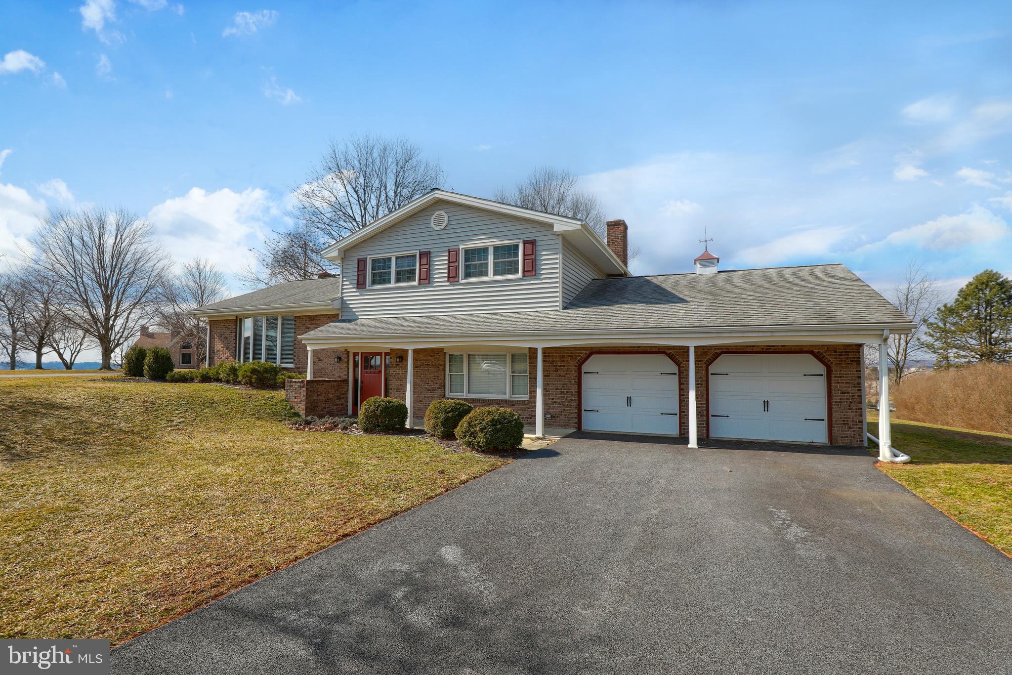 563 Hi View Drive Lititz, PA 17543 - Photo 2 of 33