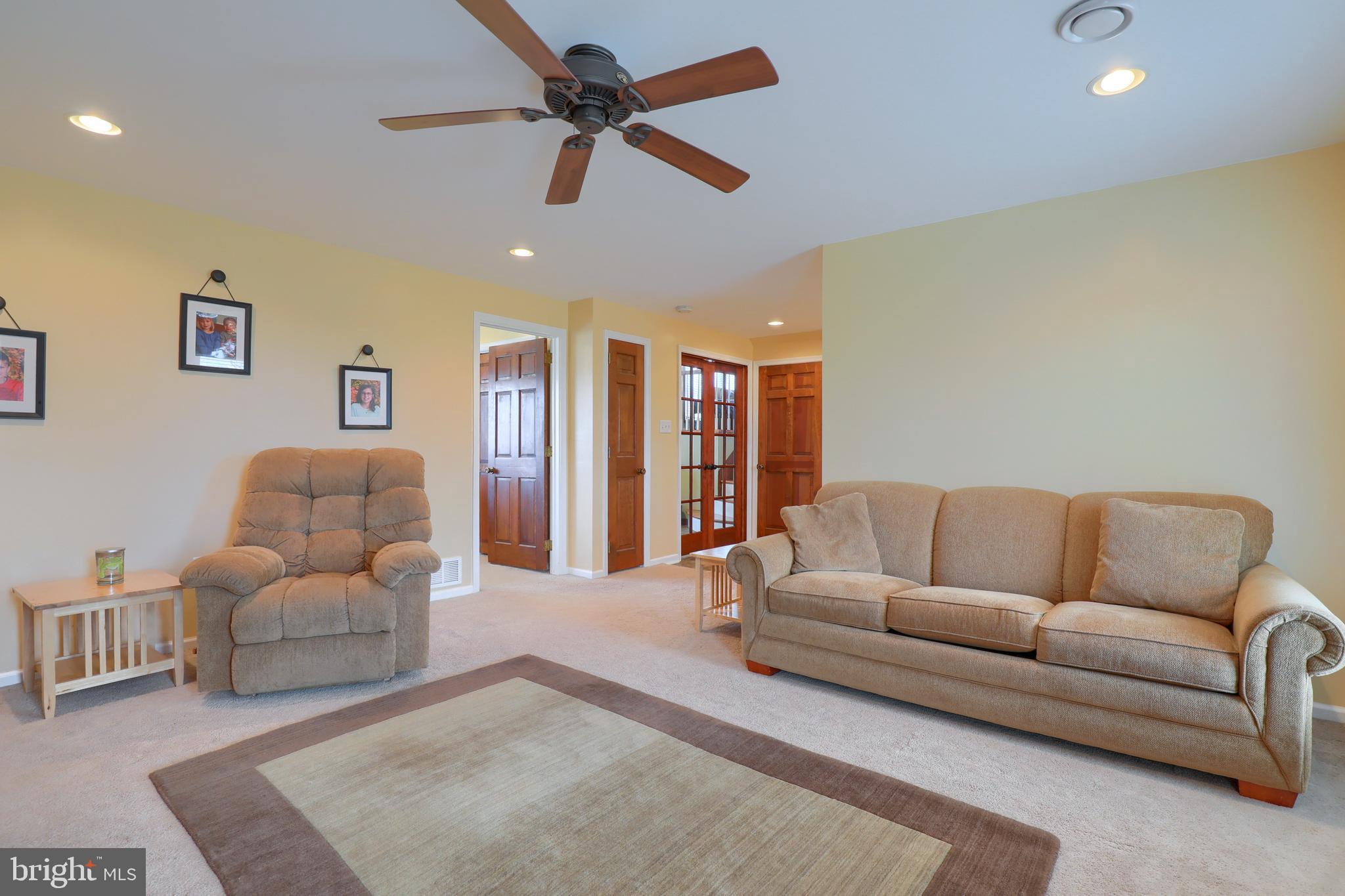 563 Hi View Drive Lititz, PA 17543 - Photo 7 of 33