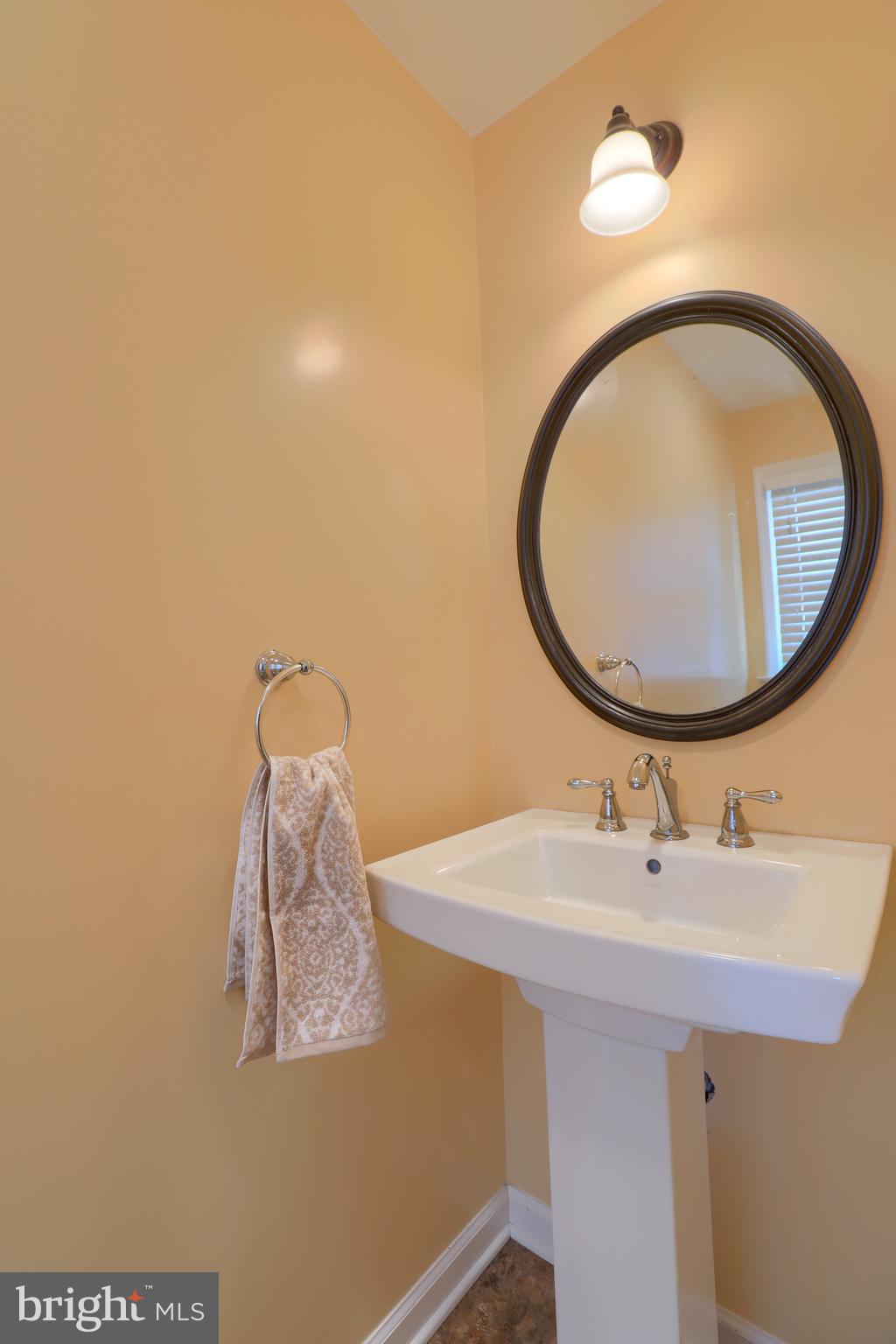 563 Hi View Drive Lititz, PA 17543 - Photo 9 of 33