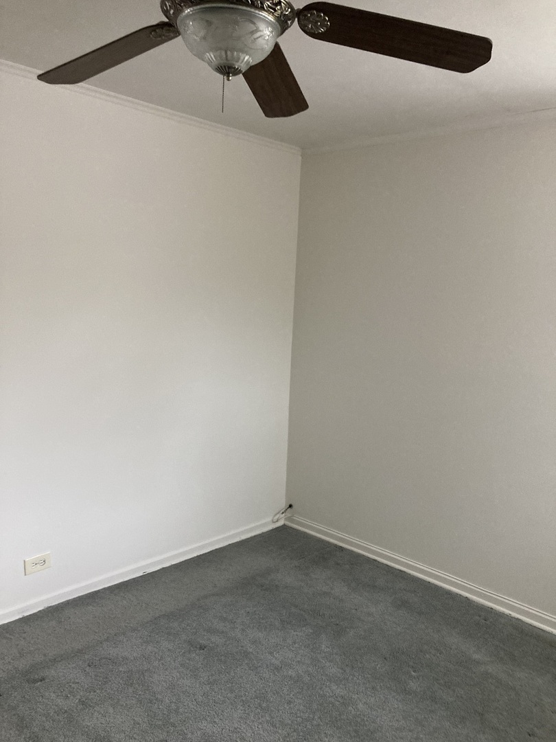 2155 Spruce Road Homewood, IL 60430 - Photo 7 of 18 a close view of an empty room