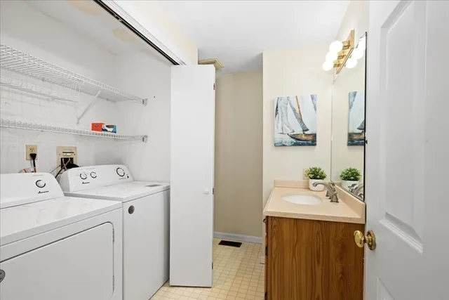 $499,900 | 60 Harrington Farms Way, Unit 60, Shrewsbury, MA 01545