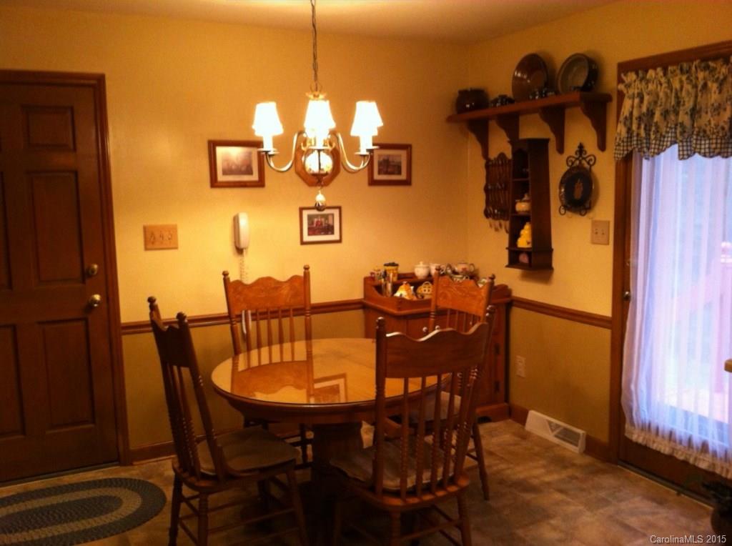 4323 Middle Stream Road Charlotte, NC 28213 - Photo 7 of 22 Gallery Image 7