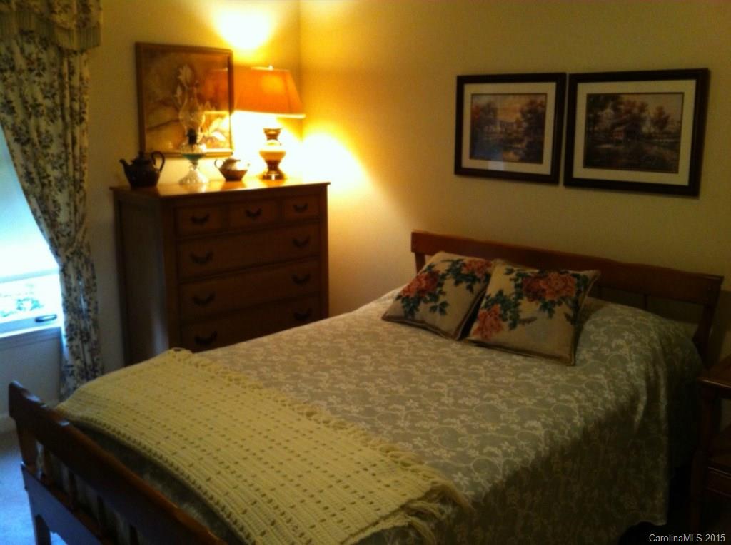 4323 Middle Stream Road Charlotte, NC 28213 - Photo 9 of 22 Gallery Image 9