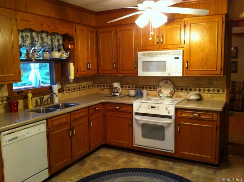 4323 Middle Stream Road Charlotte, NC 28213 - Photo 10 of 22 Gallery Image 10