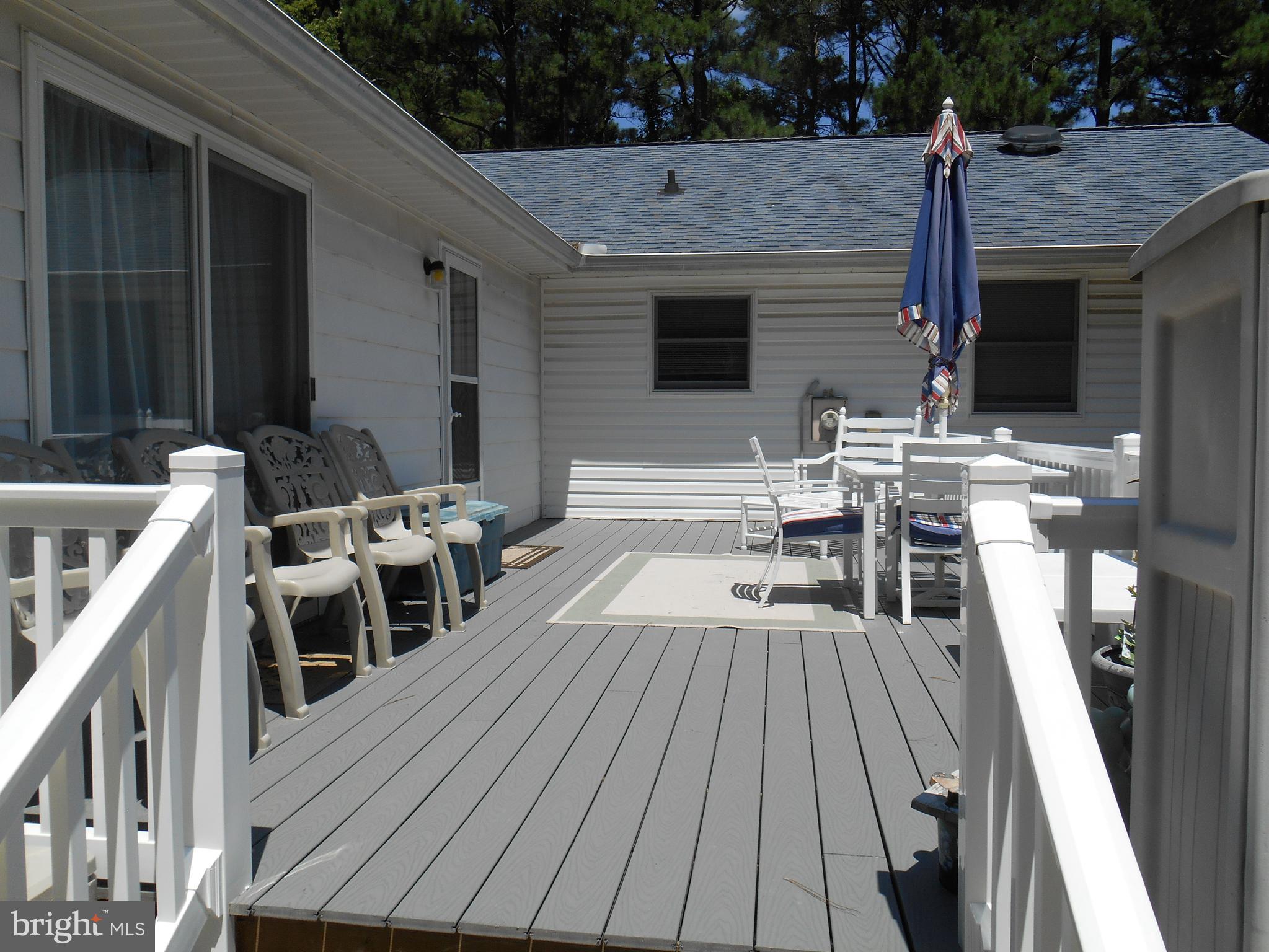 25759 Royal Road Royal Oak, MD 21662 - Photo 5 of 10 Deck