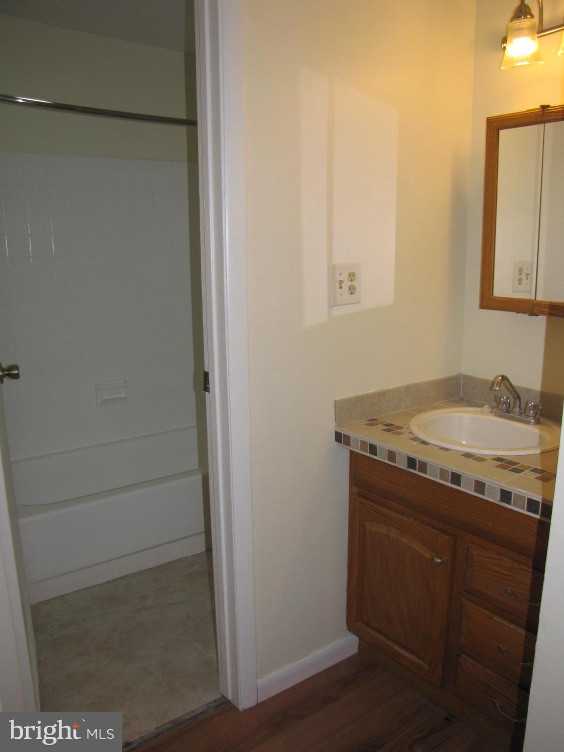 5809 Royal Ridge Drive, Unit 1 Springfield, VA 22152 - Photo 5 of 10