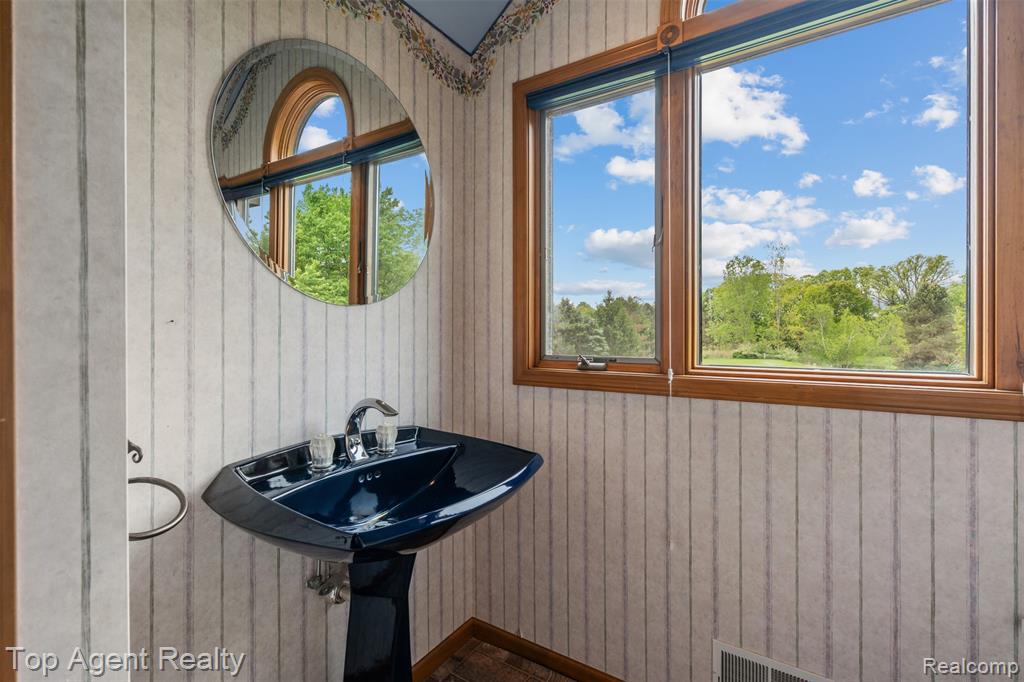7386 Card Road Smiths Creek, MI 48074 - Photo 42 of 67