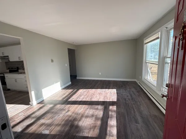 $2,050 | 180 North Main Street, Unit B2, Boscawen, NH 03303