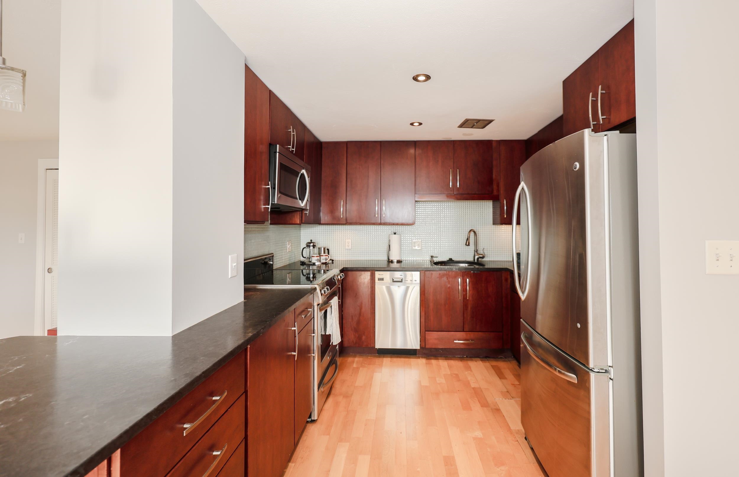55 River Road, Unit 9F Manchester, NH 03104 - Photo 11 of 49 Gallery Image 11