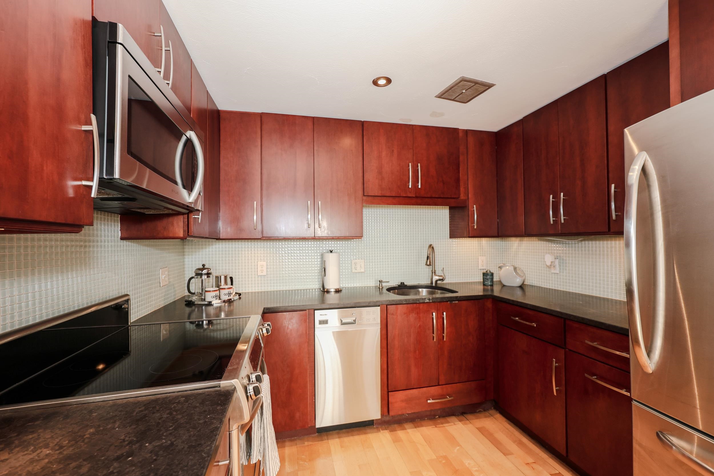 55 River Road, Unit 9F Manchester, NH 03104 - Photo 12 of 49 Gallery Image 12