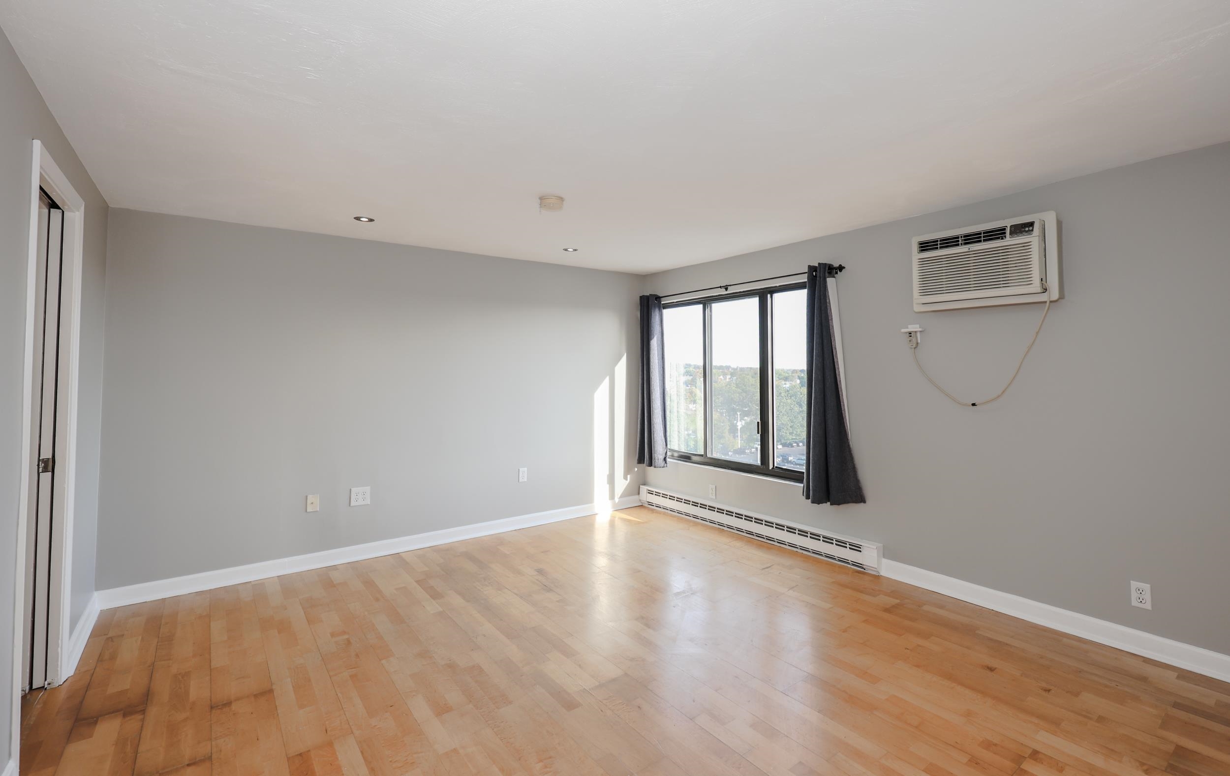 55 River Road, Unit 9F Manchester, NH 03104 - Photo 21 of 49 Gallery Image 21
