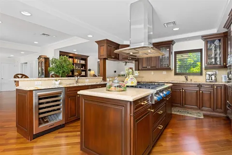 $2,250,000 | 359 Poinciana Drive, Fort Lauderdale, FL 33301