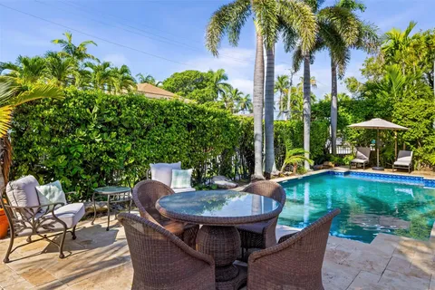 $2,250,000 | 359 Poinciana Drive, Fort Lauderdale, FL 33301