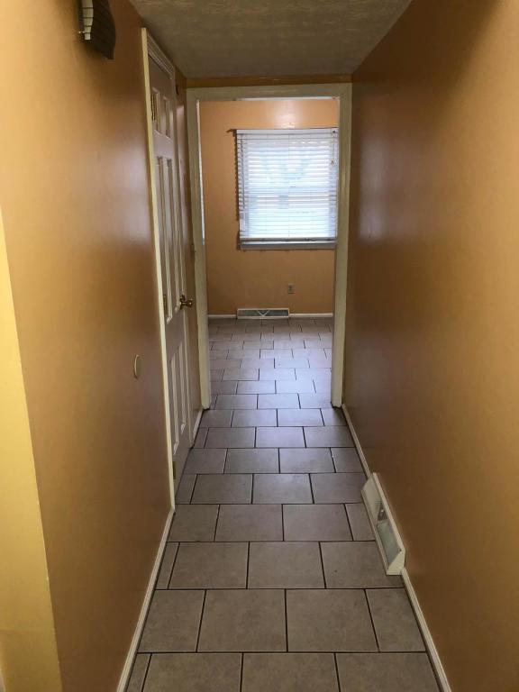 5433 Aspen Road Columbus, OH 43229 - Photo 8 of 21 Gallery Image 8