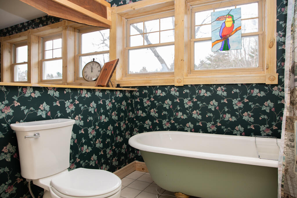 1001 Highland Road Keeseville, NY 12944 - Photo 37 of 79 Private Upstairs Suite