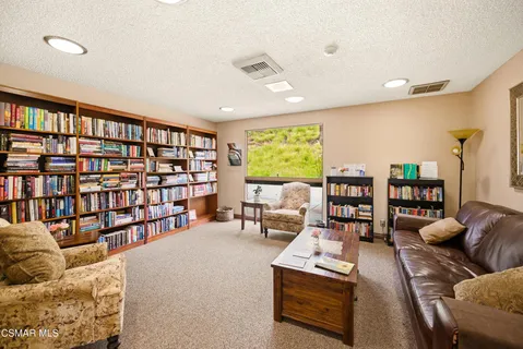 $322,000 | 141 La Fortuna, Newbury Park, CA 91320