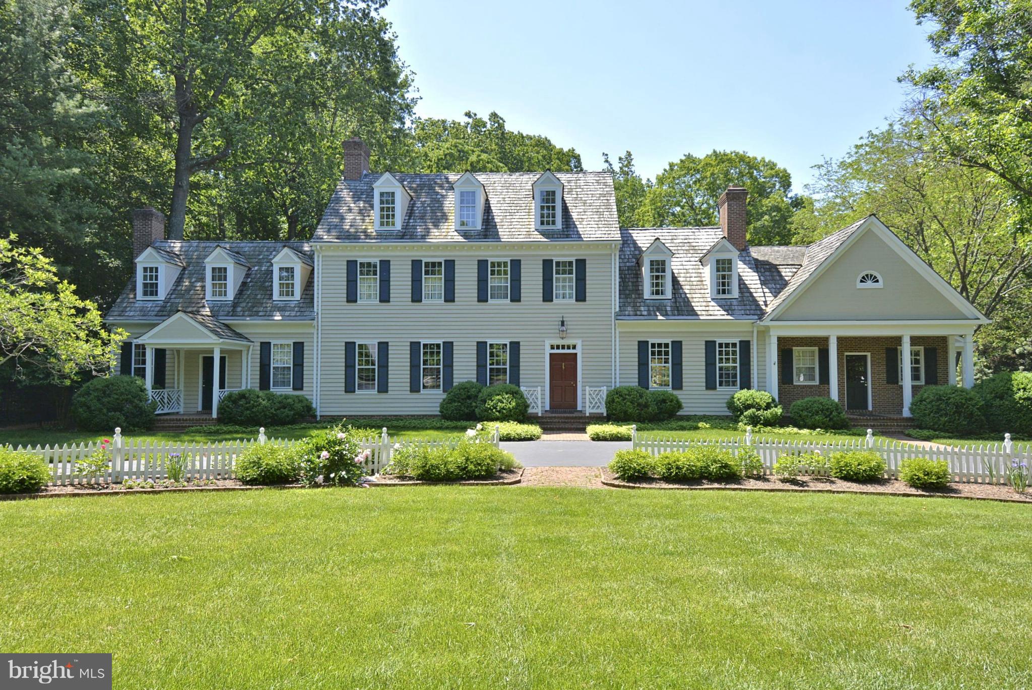 11400 Skipwith Lane Potomac, MD 20854 - Photo 1 of 25 Exterior (General)