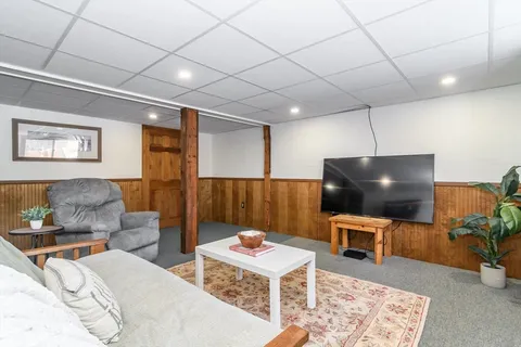 $779,000 | 2 Darby Court, Natick, MA 01760