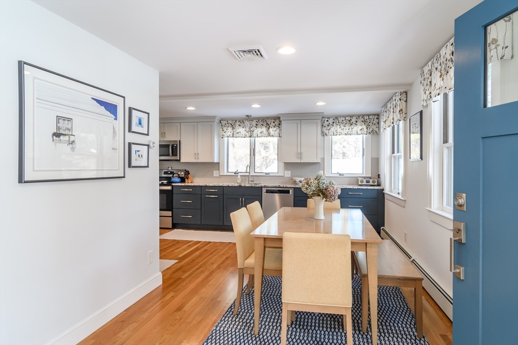 2 Darby Court Natick, MA 01760 - Photo 3 of 39