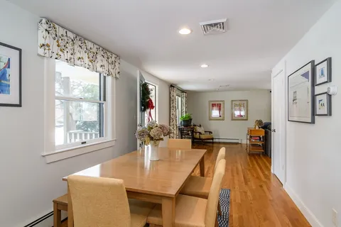 $779,000 | 2 Darby Court, Natick, MA 01760