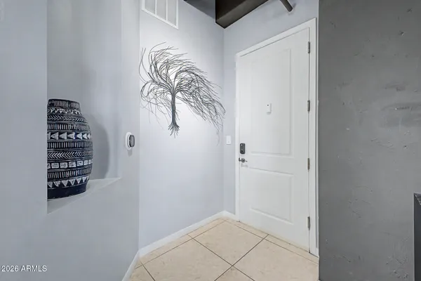 $518,000 | 1 East Lexington Avenue, Unit 510, Phoenix, AZ 85012