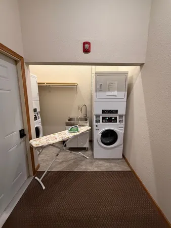 $1,400 | 542 Benson Avenue Southwest, Unit 208ENSUITE, Willmar, MN 56201