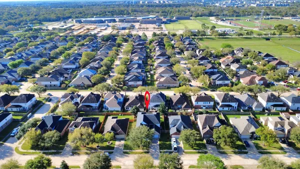 $440,000 | 18715 Keystone Oak Street, Houston, TX 77084