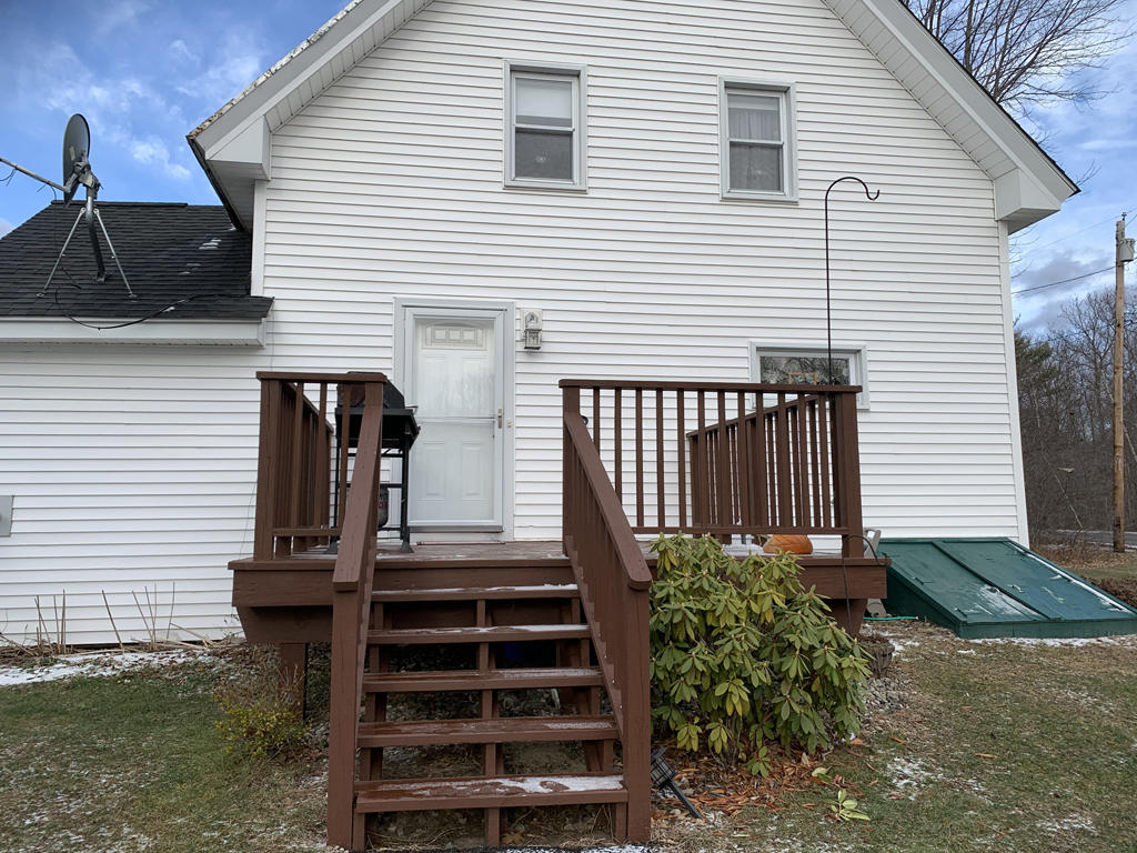 5 Pond Road Mercer, ME 04957 - Photo 4 of 28 Entry to House