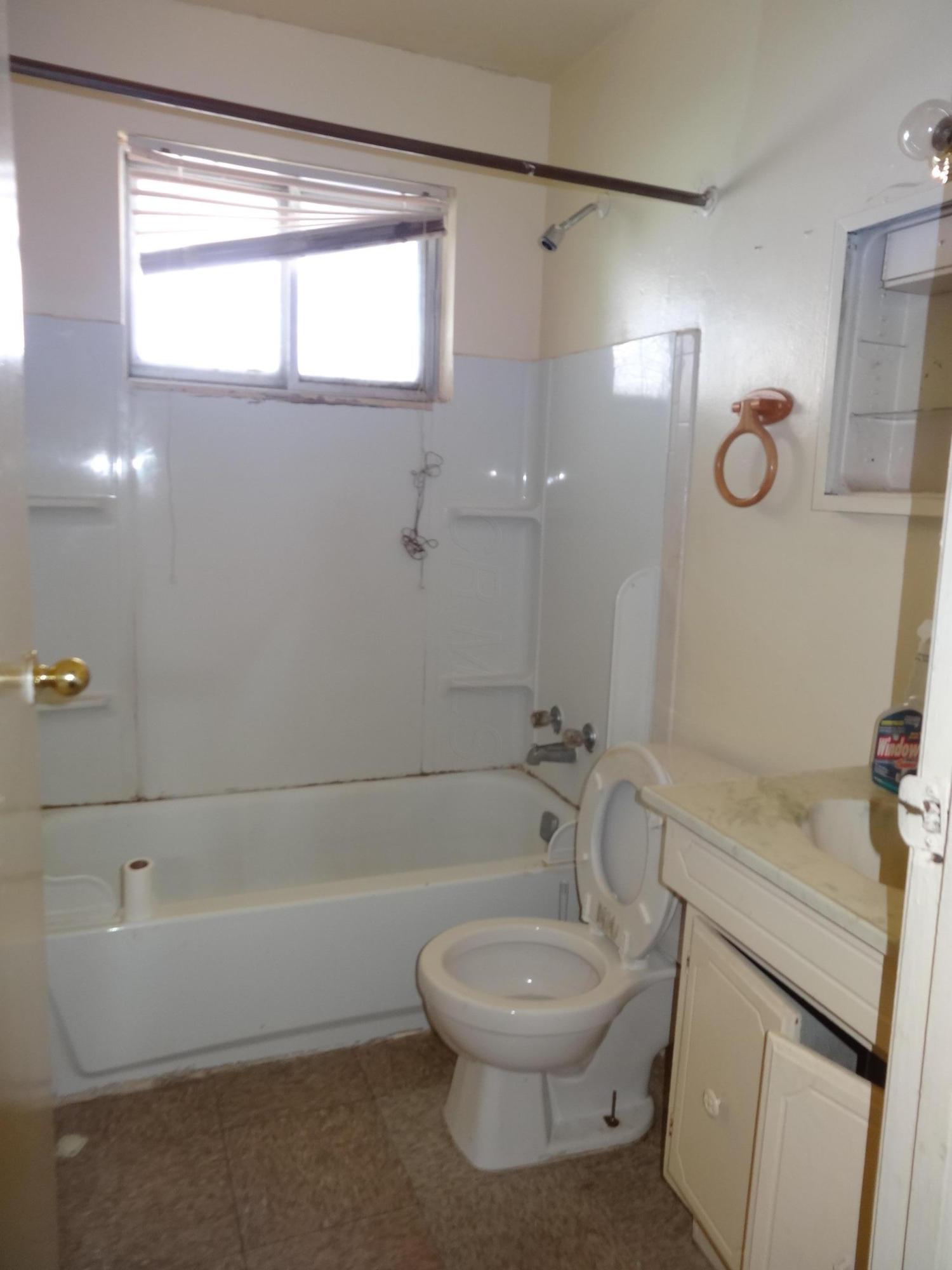 1679 Liscomb Road Columbus, OH 43207 - Photo 8 of 11