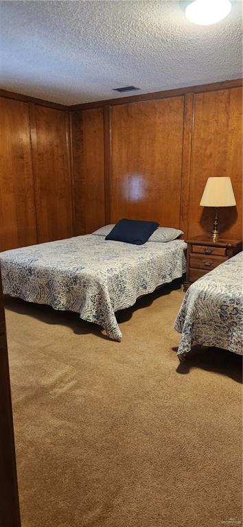 500 Wichita Avenue, Unit 75 McAllen, TX 78503 - Photo 40 of 45 a bedroom with a bed and curtain