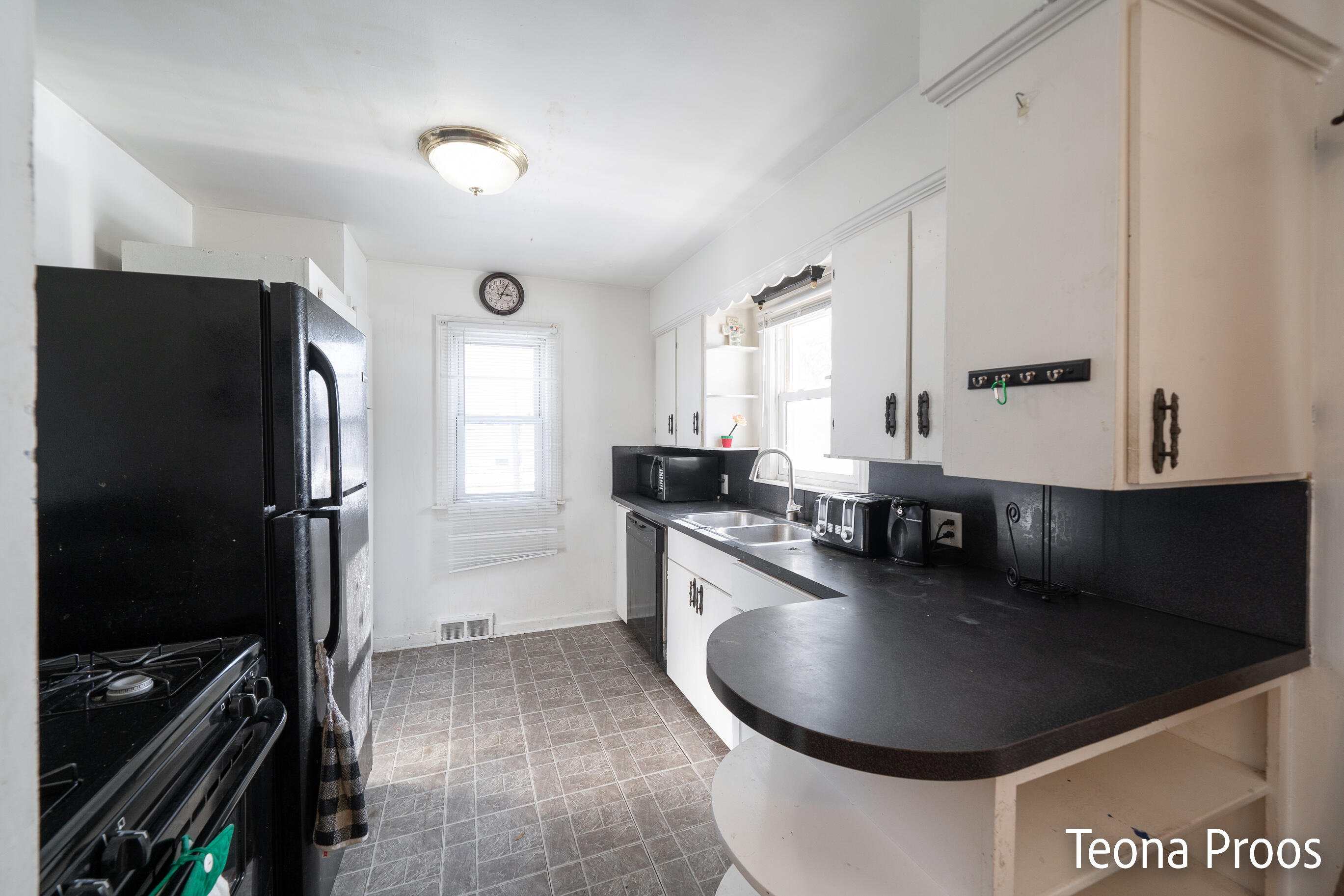 1343 Rathbone Street Southwest Wyoming, MI 49509 - Photo 6 of 15 1343 Rathbone street sw , Wyoming , Mi-1
