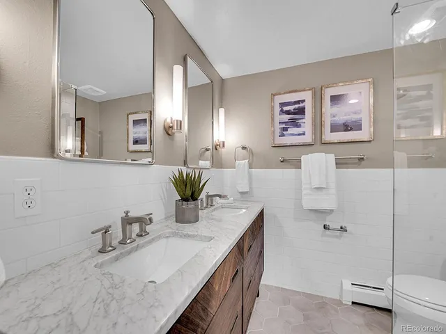 $915,000 | 6849 South Elizabeth Circle, Centennial, CO 80122