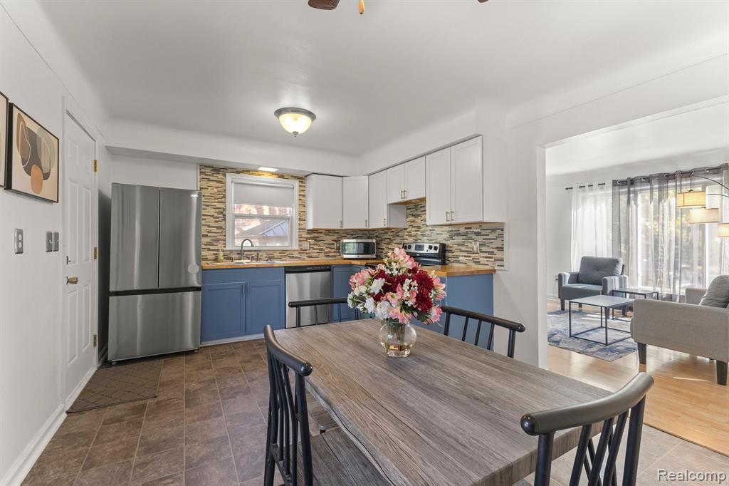21475 Stahelin Road Southfield, MI 48075 - Photo 12 of 36