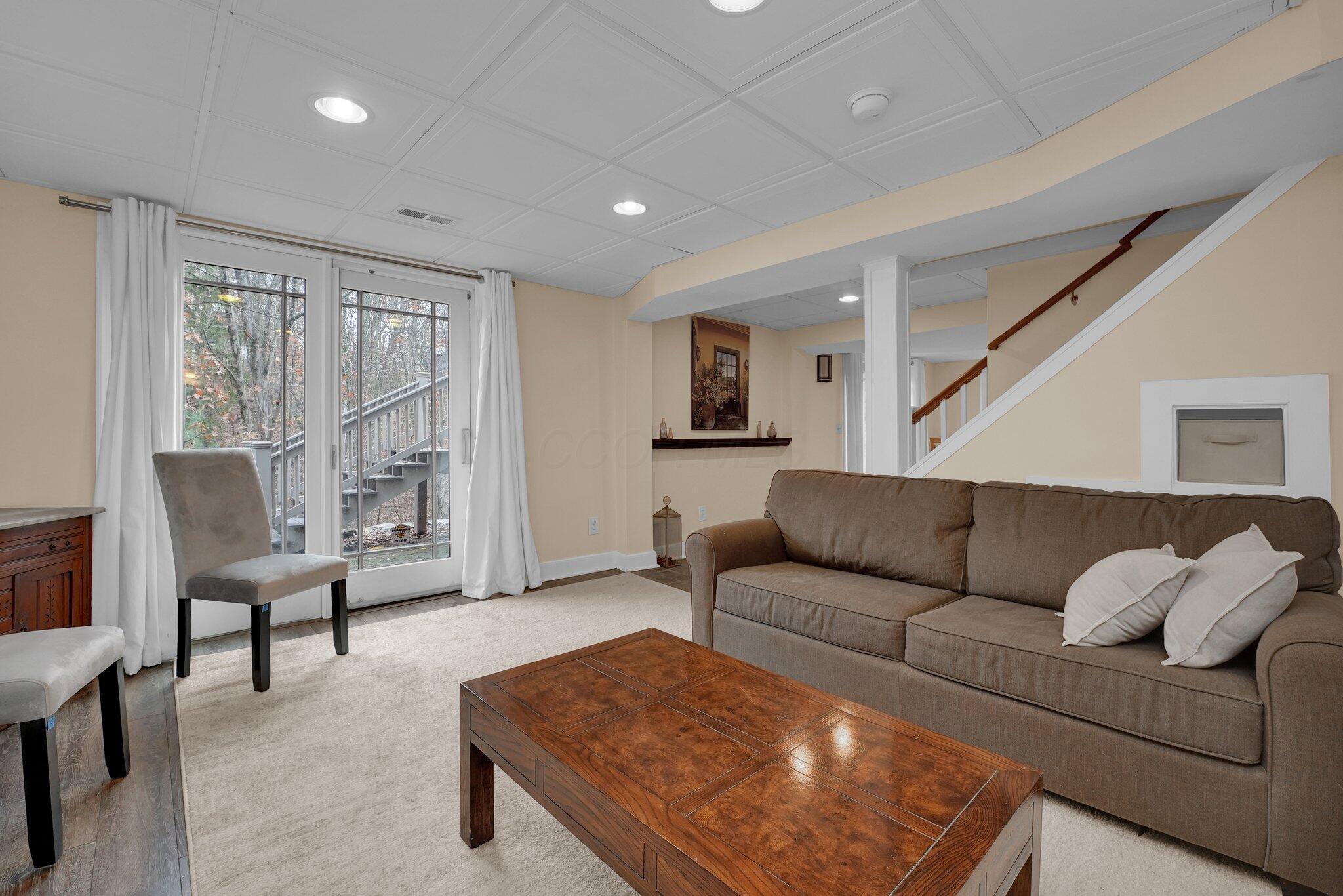296 Walhalla Road Columbus, OH 43202 - Photo 47 of 75 93-web-or-mls-296-walhalla-rd