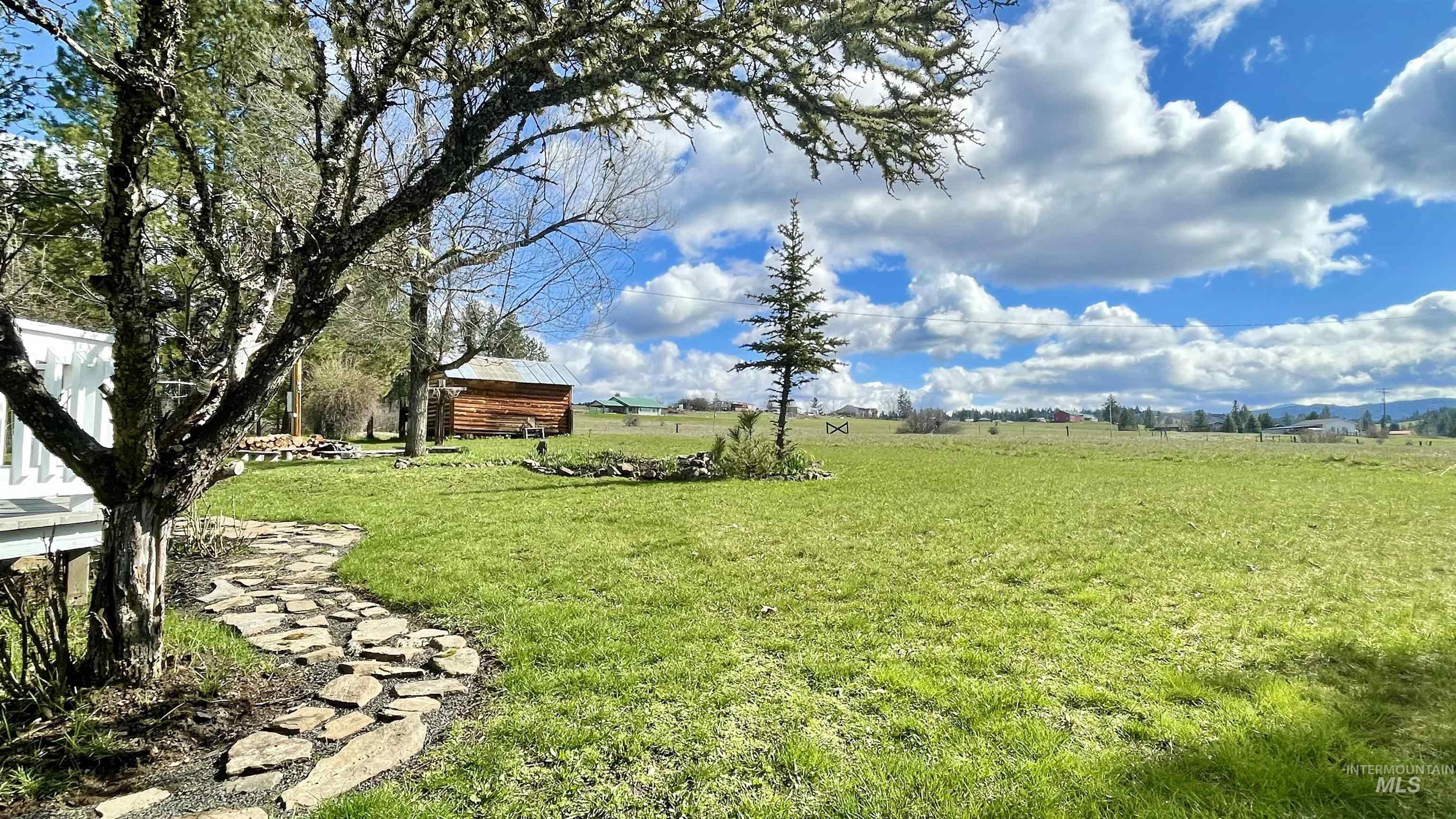 637 Leitch Creek Road Kooskia, ID 83539 - Photo 32 of 38 View of green lawn with a view of countryside
