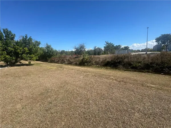 $1,500 | 16901 Juanita Avenue, Fort Myers, FL 33908