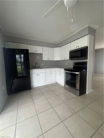$1,500 | 16901 Juanita Avenue, Fort Myers, FL 33908