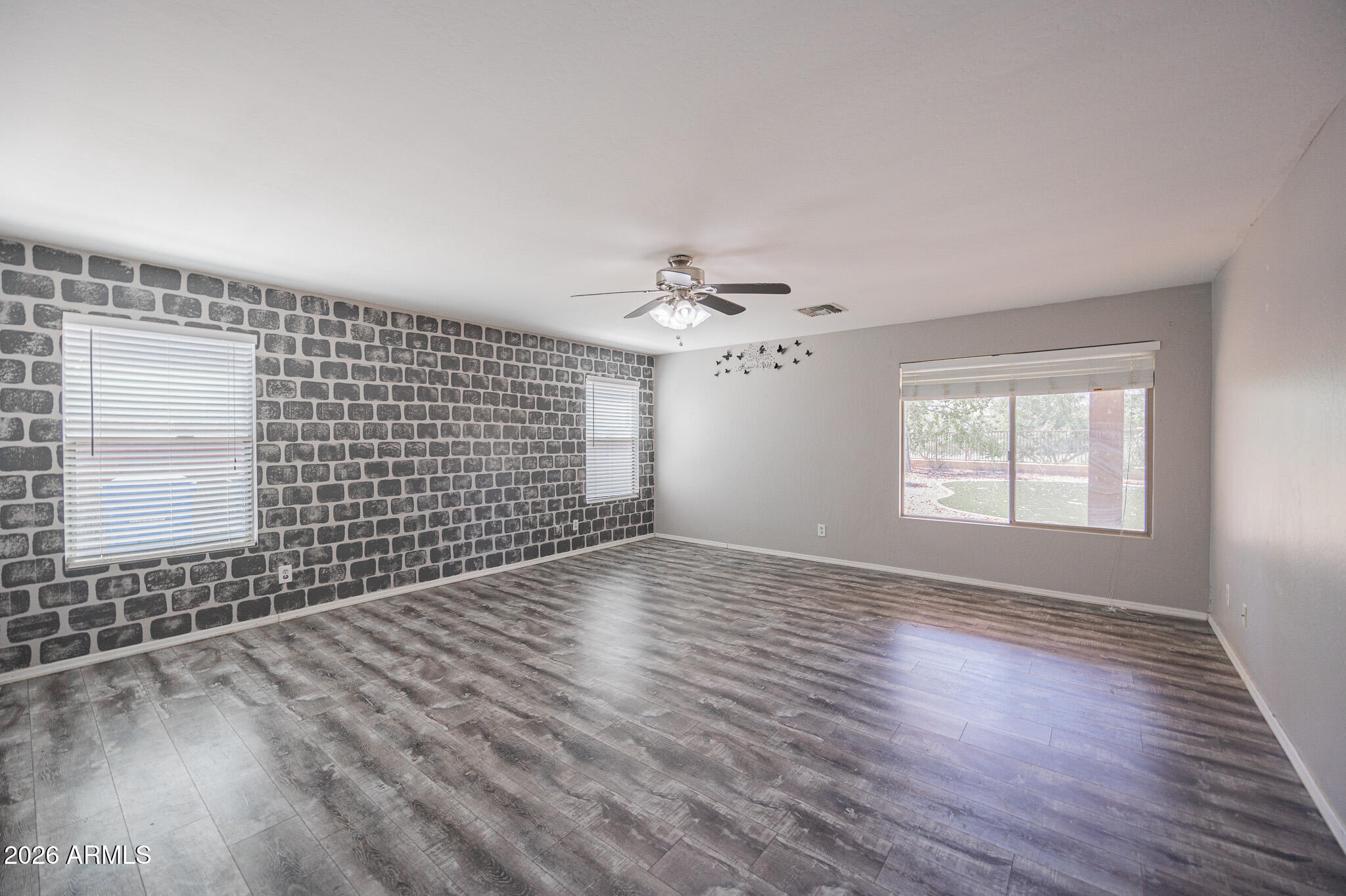 2913 West Fremont Rd. Phoenix, AZ 85041 - Photo 13 of 39