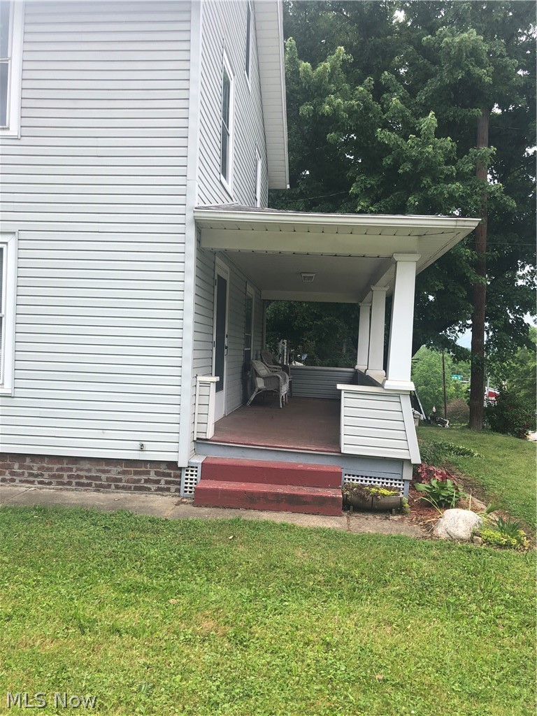 595 Robinson Road Wooster, OH 44691 - Photo 2 of 20 Front Porch