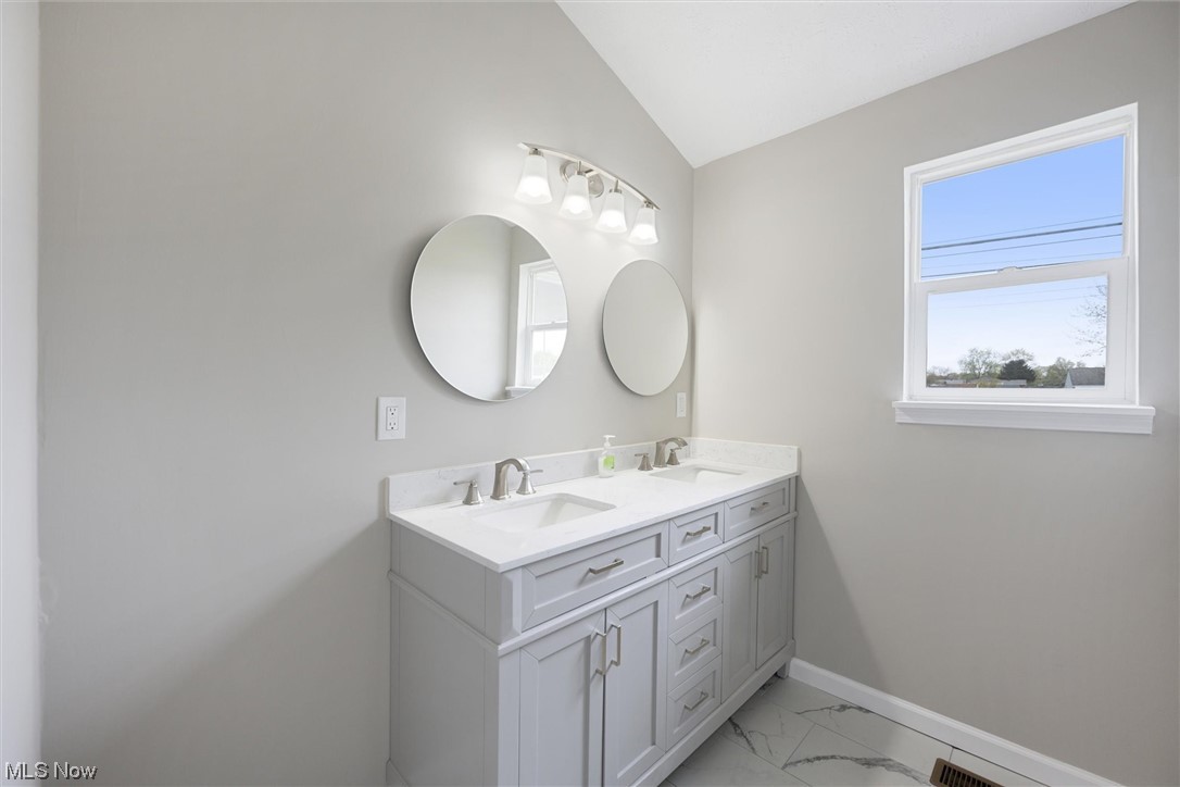 6481 Smith Road Brook Park, OH 44142 - Photo 14 of 26 Gallery Image 14