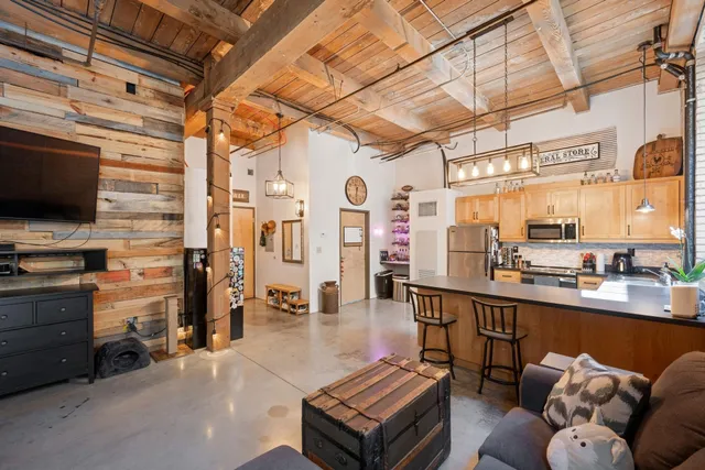 $225,000 | 127 5th Street Northeast, Unit 106, Minneapolis, MN 55413